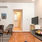 Heisenberg City Residence